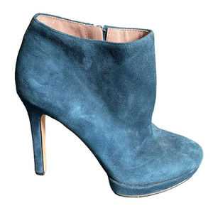 NWOT Vince Camuto Womens Dira Suede Bootie Side Zip Size 7US Navy Blue